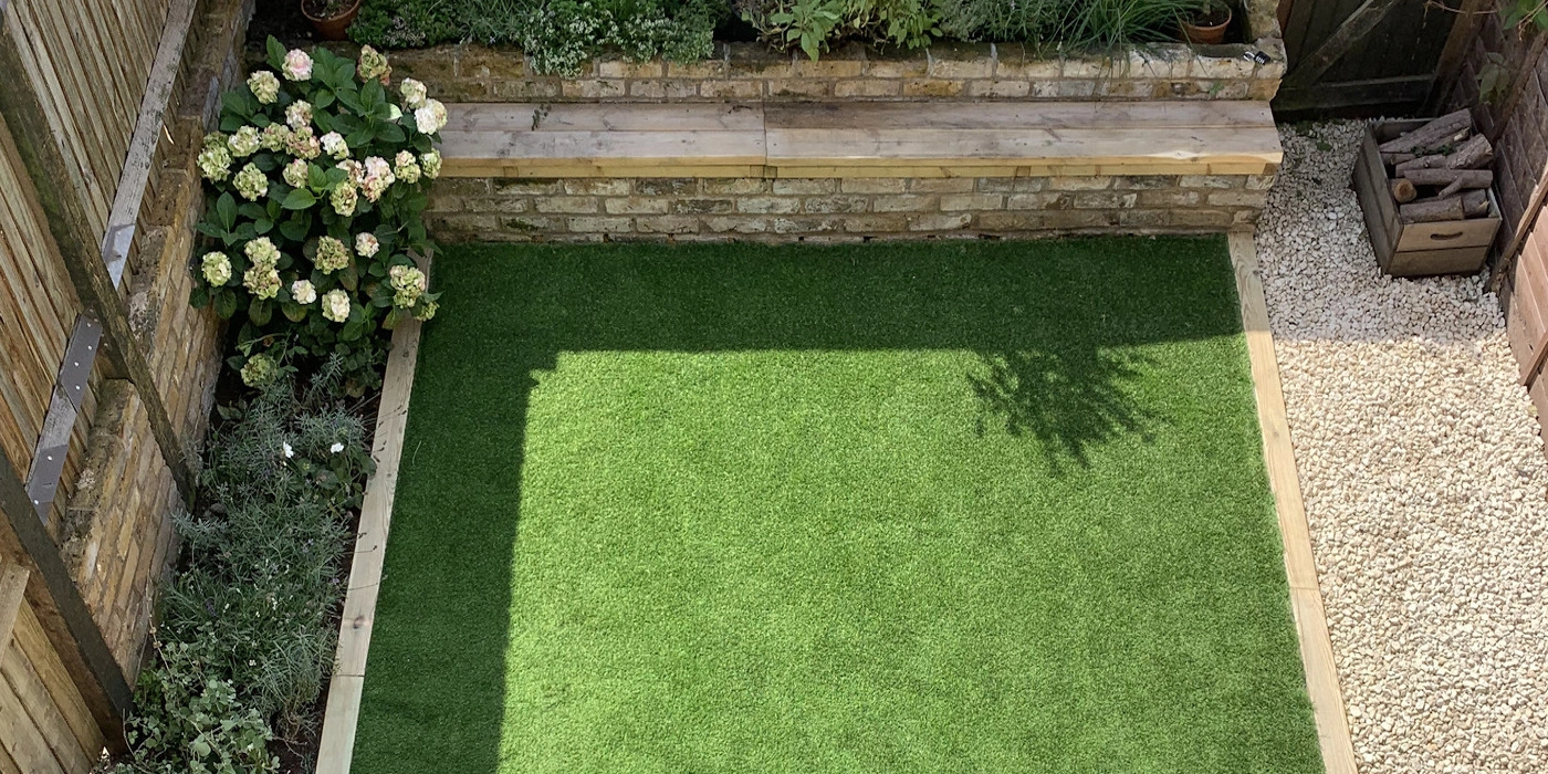 garden before our team started work in barnes